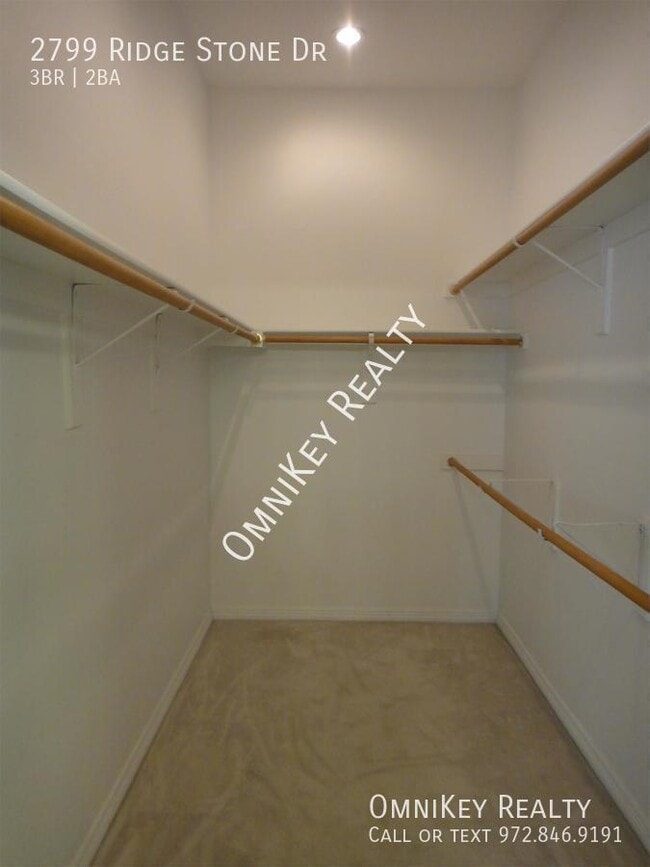 Building Photo - 2799 Ridge Stone Dr
