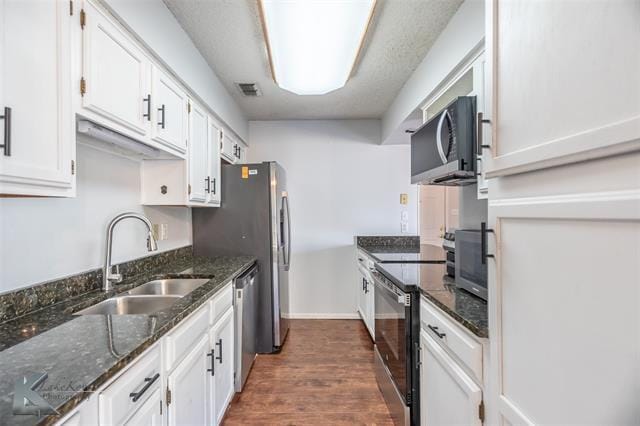 Building Photo - 717 Chanticleers Ln