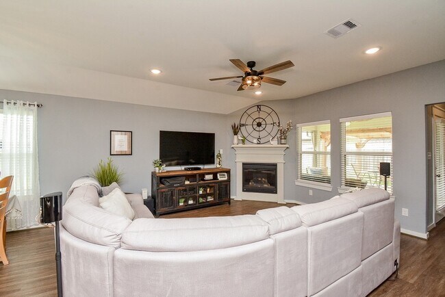 Building Photo - 31430 Stone Ridge Forest Dr