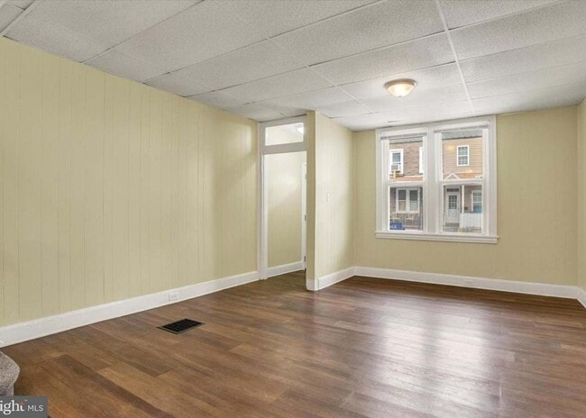 Building Photo - 52 Balm St