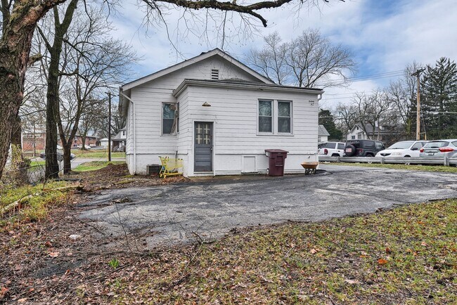 Building Photo - 9459 Midland Blvd