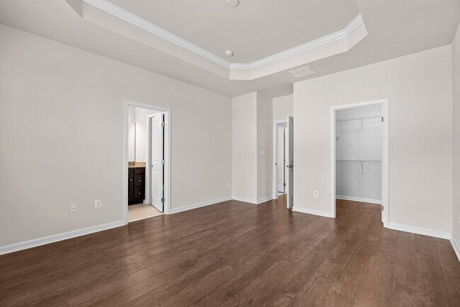 Building Photo - 9408 Adelaide Ln