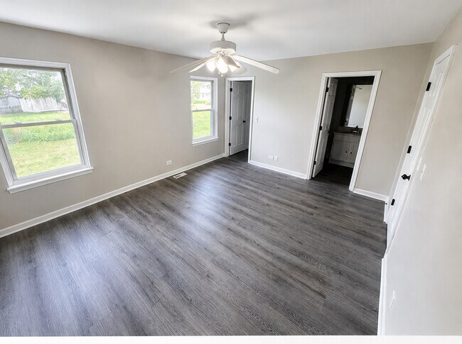 Building Photo - 1432 Huntcliff Rd
