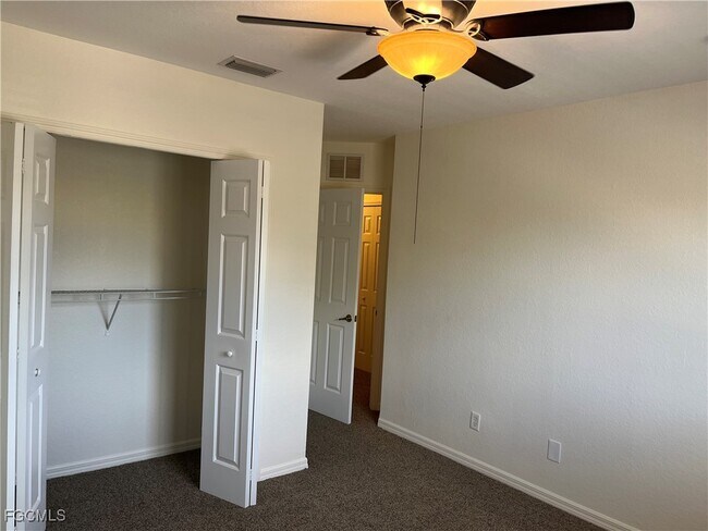 Building Photo - 9999 Chiana Cir