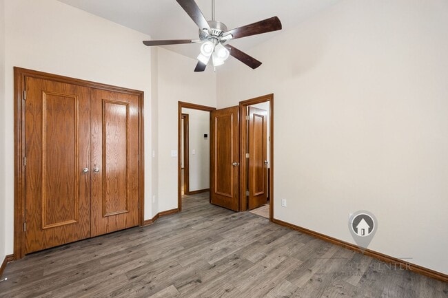 Building Photo - 716 Tuscany Way
