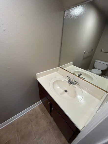 Building Photo - 344 S Arroyo Dr