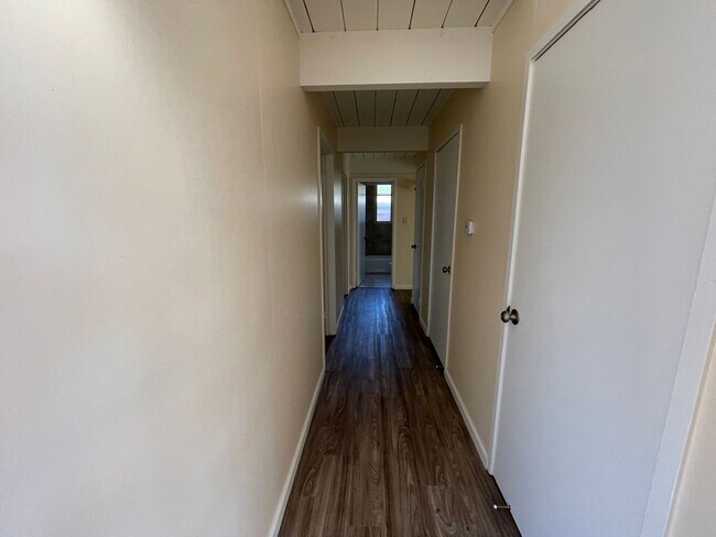 Building Photo - Gorgeous Upgraded Home Available Now!