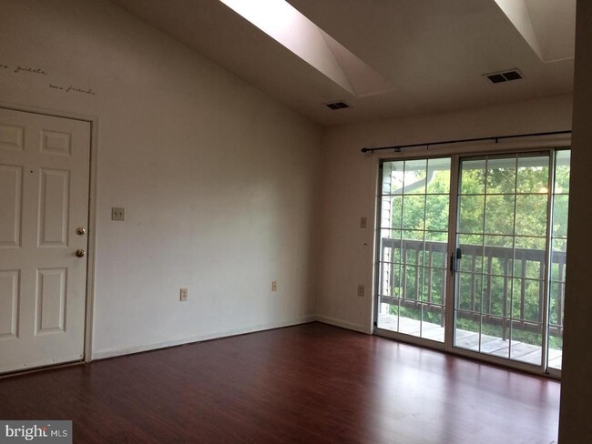 Building Photo - 104 Timberlake Terrace
