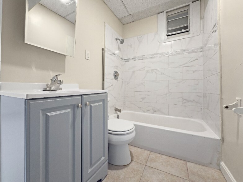 Building Photo - 120 Myrtle St