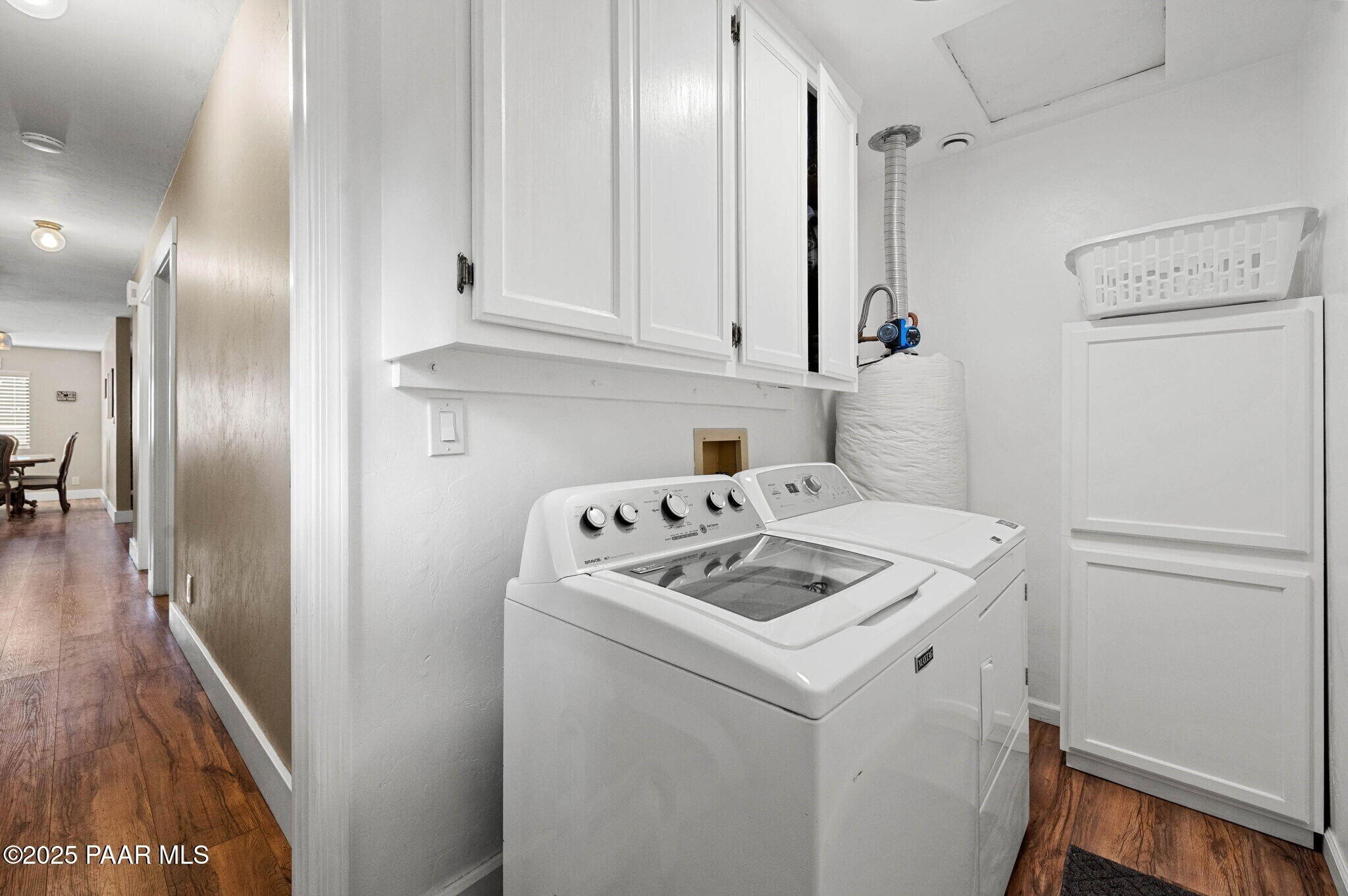 Building Photo - 510 S Skyview Dr