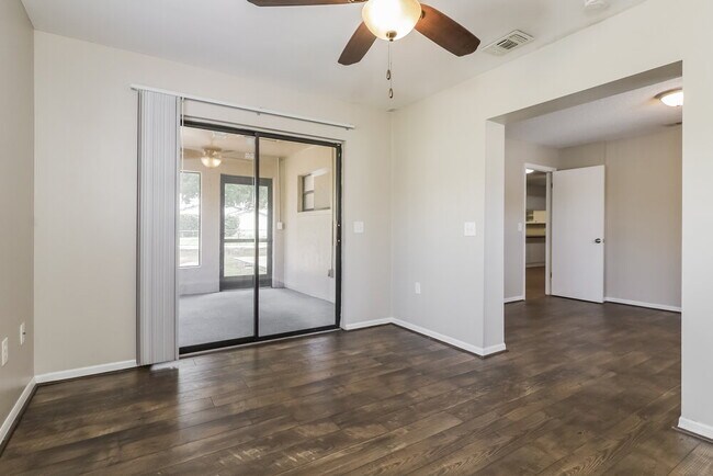 Building Photo - 8533 Gum Tree Ave