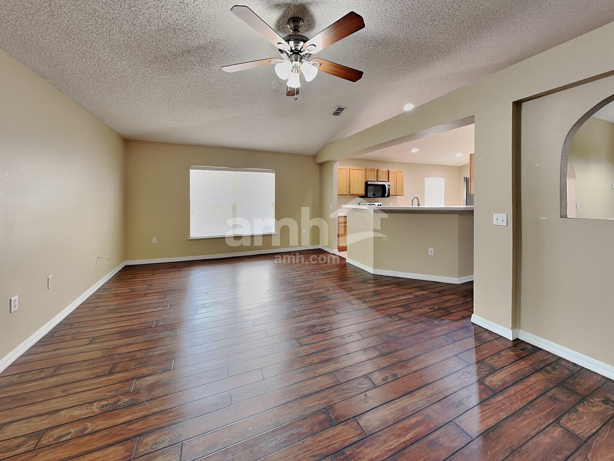 Building Photo - 1683 Sorento Cir