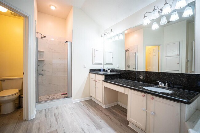 Building Photo - 4503 Oak Valley Dr