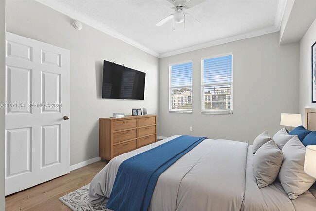 Building Photo - 533 NE 3rd Ave