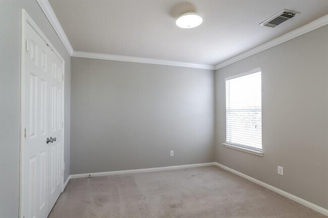 Building Photo - 6523 Bluestone Springs Ln