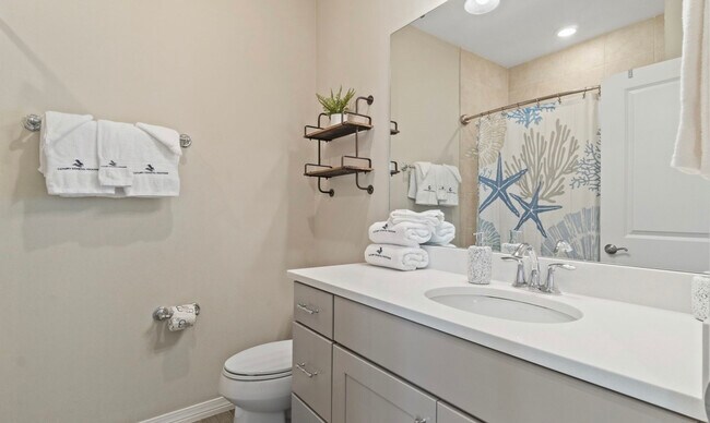 Building Photo - 6598 Carlinga Dr