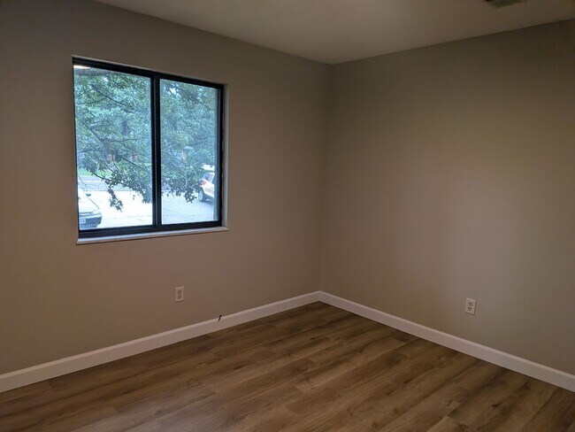 Building Photo - 3229 Cassidy Rd