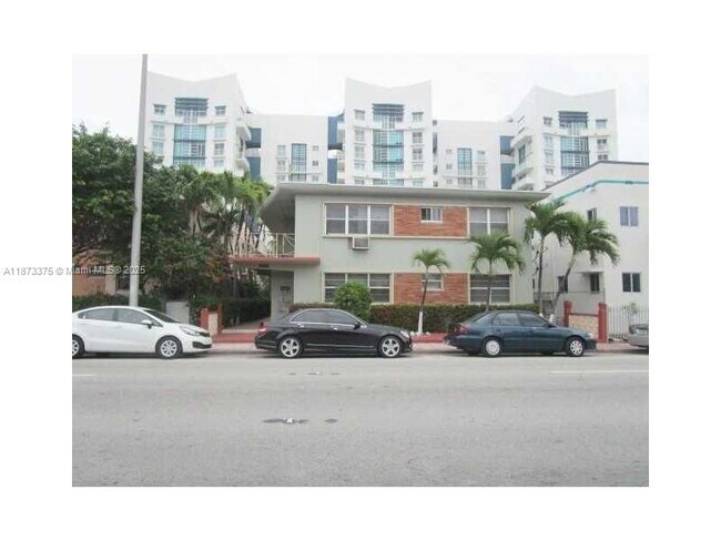 Primary Photo - 7625 Harding Ave