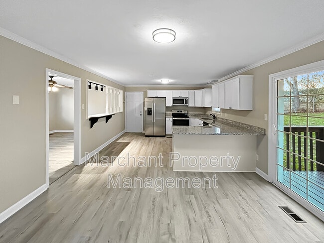 Building Photo - 105 Sexton St