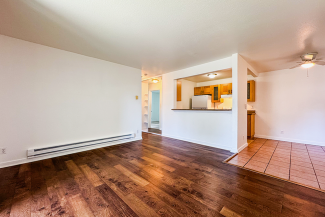 Building Photo - 4022 Abbey Terrace