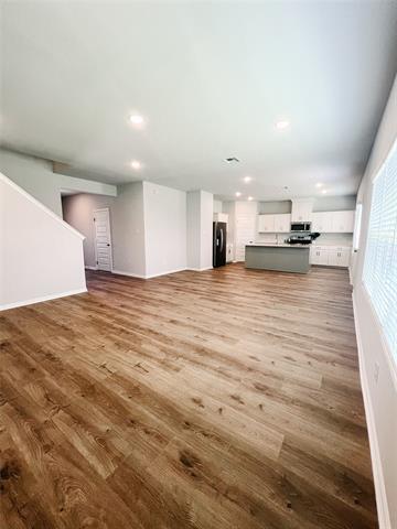 Building Photo - 529 Meadow Run Dr
