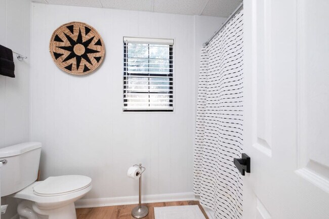 Building Photo - 18160 High Springs Main St