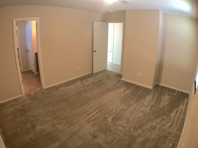 Building Photo - East El Paso 3 bed Refrig A/C