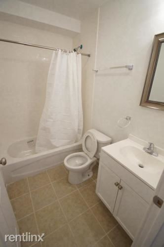 Building Photo - 3 br, 3 bath Apartment - 622 S 42nd St #9
