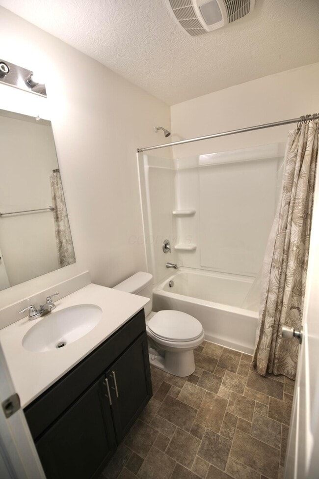 Building Photo - 216 Old Bay Dr