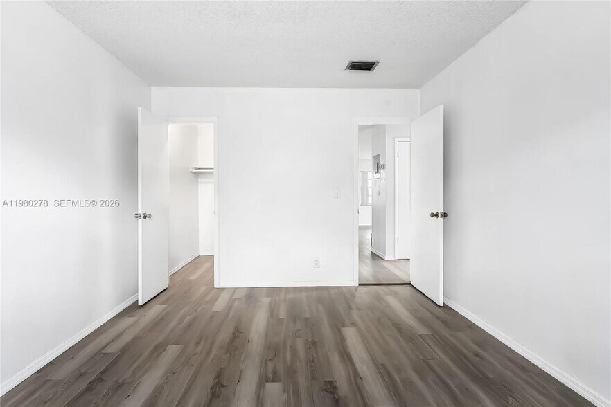 Building Photo - 2327 NW 52nd Ct