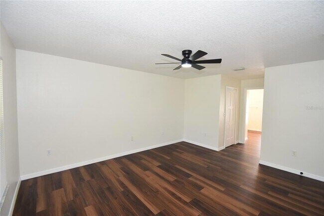 Building Photo - 33 Prattwood Ln