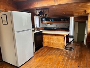 Building Photo - 7 Court St