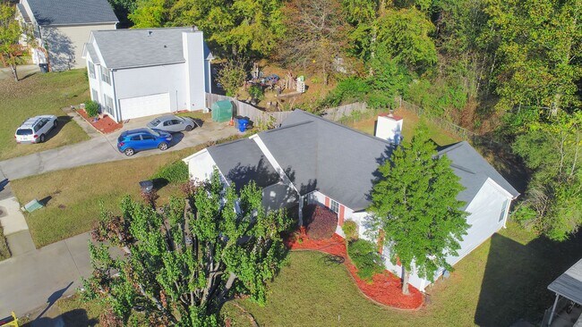 Building Photo - Charming 3BR/2BA Ranch Home in Stockbridge!