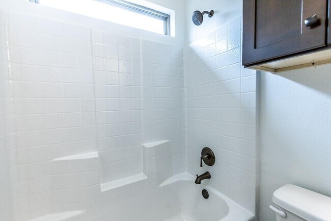 Building Photo - 1707 100th St