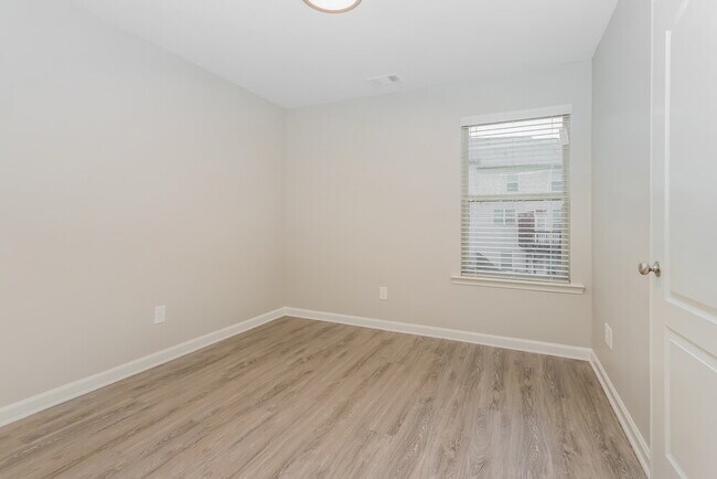 Building Photo - 7528 Stone Creek Path