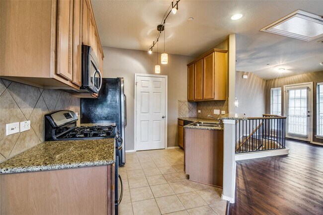 Building Photo - 14815 Avery Ranch Blvd