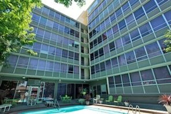 Building Photo - 1800 Lavaca St