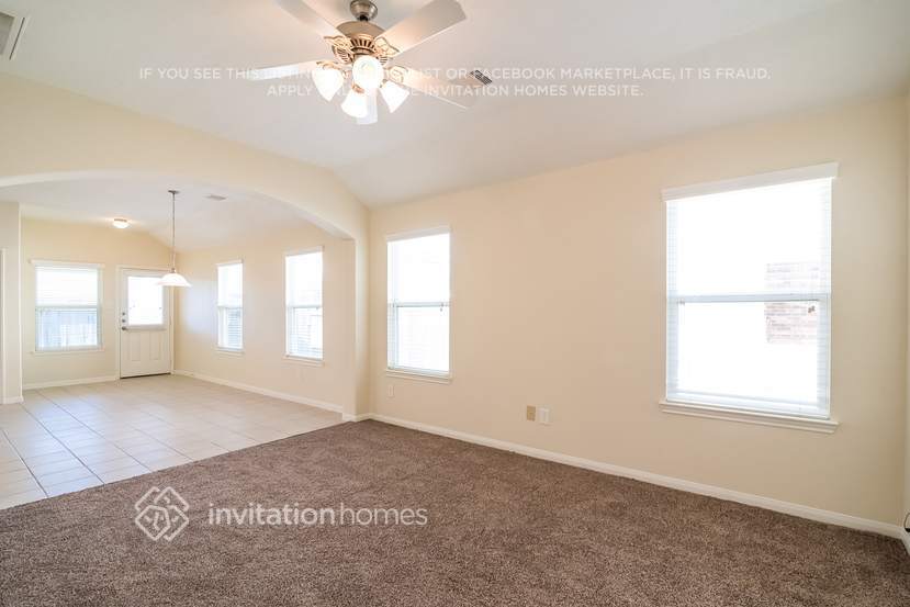 Building Photo - 5919 Deep S Dr