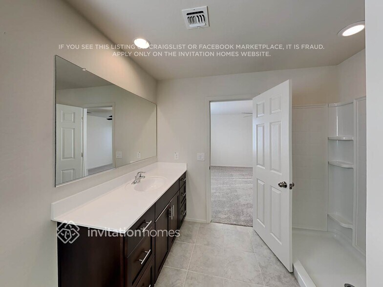Building Photo - 18566 N Desert Willow Dr