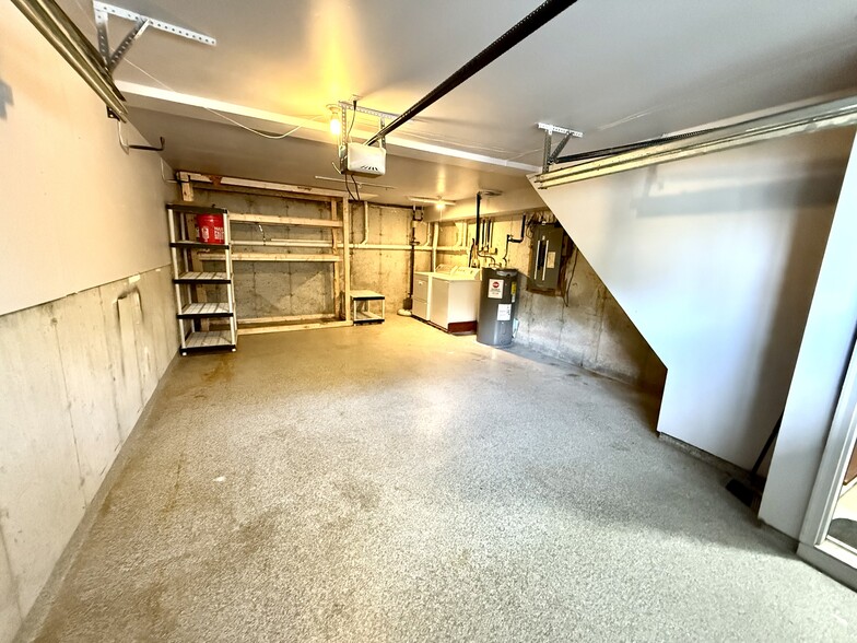 Building Photo - 9 Olga Ave