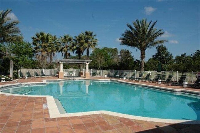 Building Photo - 560 Florida Club Blvd