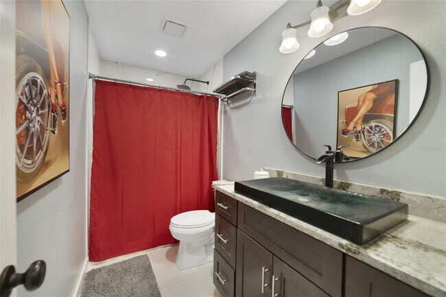 Building Photo - 5621 Lake Mary Jess Shores Ct