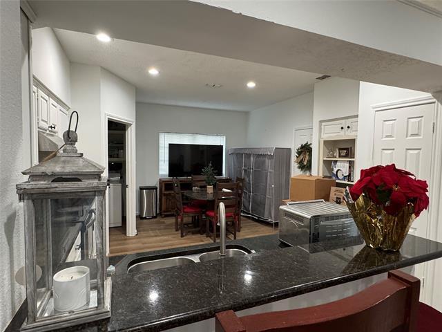 Building Photo - 2146 Sword Dr