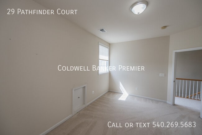 Building Photo - 29 Pathfinder Ct