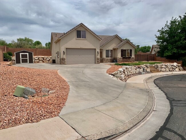 Primary Photo - Pet-Friendly Four Bedroom Home with RV par...