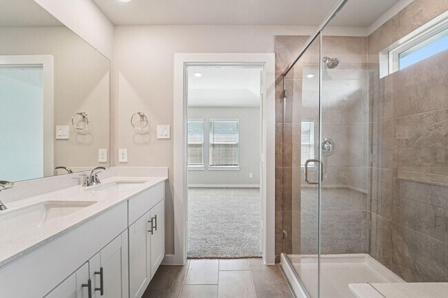 Building Photo - 16691 Sterling Clf St