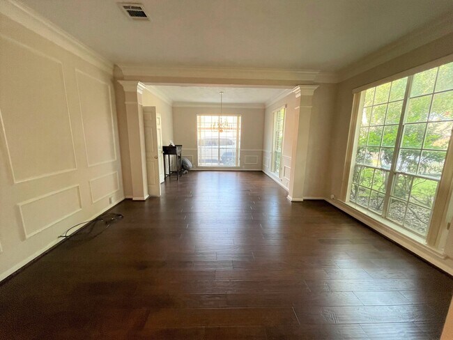 Building Photo - 2218 Cypress Run Dr
