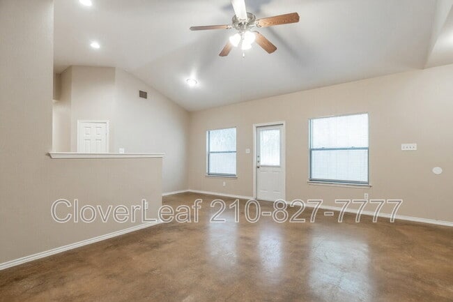 Building Photo - 5718 Golf Heights