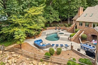 Building Photo - 709 Normandy Rd