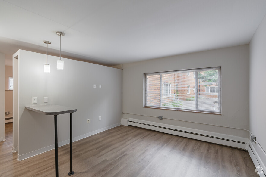 Studio - 500SF - Living Room - Walnut Manor Apartments